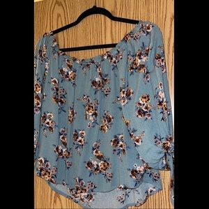 Jolt of the shoulder top